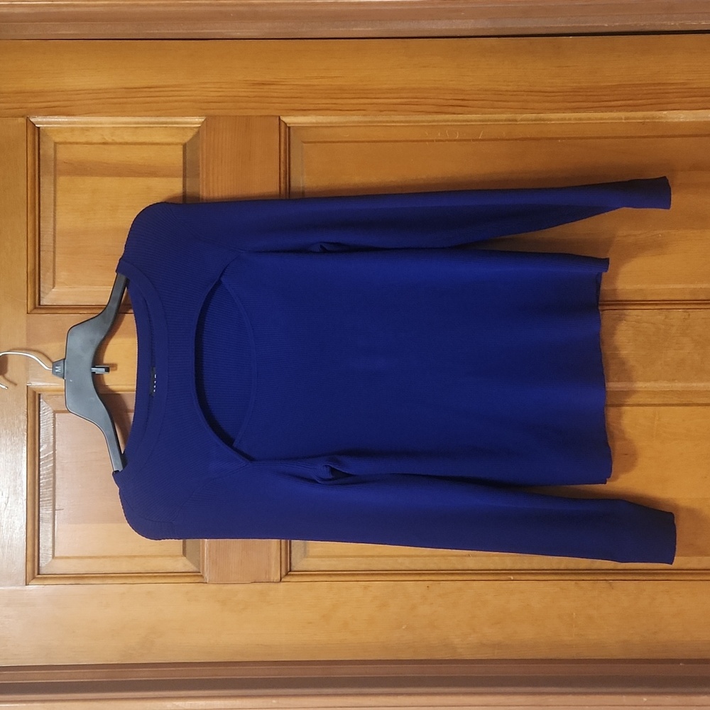 INC Macy's Bue/Purple Ribbed Top, Women's Size Medium, Front Cut Out, GUC